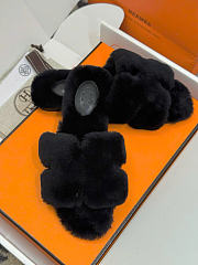 Kitlife Hermes Woolskin Oran Sandals Black  - 4
