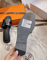 Kitlife Hermes Oran Black Leather Sandals  - 5