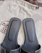 Kitlife Hermes Oran Black Leather Sandals  - 2