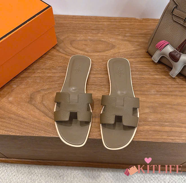 Kitlife Hermes Oran Sandals Taupe - 1