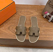 Kitlife Hermes Oran Sandals Taupe - 1