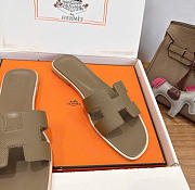 Kitlife Hermes Oran Sandals Taupe - 3