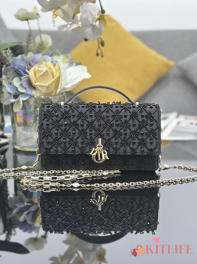 Kitlife Dior Miss Embroidered Beaded Black Chain Bag M0997 21x11.5x4cm  - 1