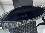 Kitlife Dior Oblique Jacquard Grained Calfskin Lingot Pouch Beige Black 29.5x21.5x7cm  - 6