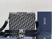 Kitlife Dior Oblique Jacquard Grained Calfskin Lingot Pouch Beige Black 29.5x21.5x7cm  - 5