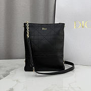 Kitlife Dior Small Vertical Dior Trianon Bag with Chain Black 18x21x7cm - 1