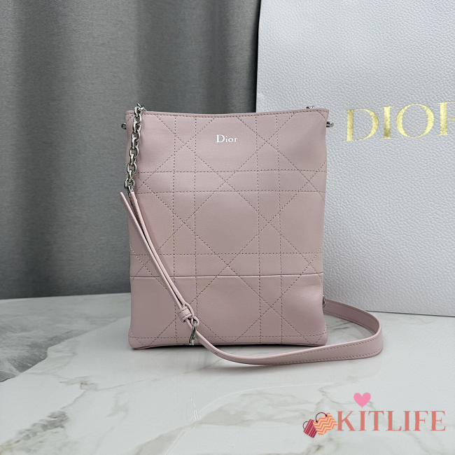 Kitlife Dior Small Vertical Dior Trianon Bag with Chain Pink 18x21x7cm - 1