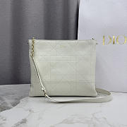 Kitlife Dior Trianon Bag with Chain White 25x21x7cm - 1