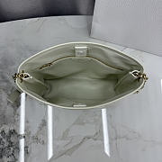 Kitlife Dior Trianon Bag with Chain White 25x21x7cm - 5