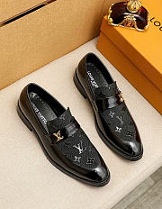 Kitlife Louis Vuitton Men Casual Black Leather Shoes  - 1