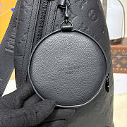 Kitlife Louis Vuitton Duo Slingbag Black M21890 20x42x6cm - 2