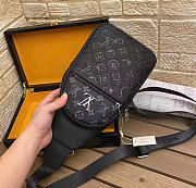 Kitlife Louis Vuitton Slingbag Black 33102 32x18x8cm - 2