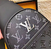 Kitlife Louis Vuitton Slingbag Black 33102 32x18x8cm - 5