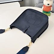 Kitlife Hermes Clemence Evelyne PM Bag Dark Blue 29x30x8cm - 4