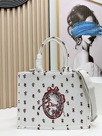 Kitlife Dior Medium Book Tote With Strap Roses Embroidery 36x27.5x16.5cm