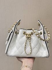 Kitlife Chanel 25C Drawstring Bucket Hobo Bag White Raffia Calfskin Quilted AS5293 30×26×14cm  - 1