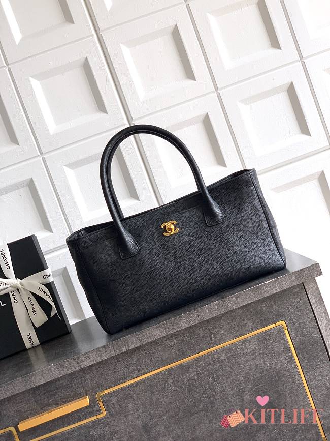 Kitlife Chanel Cerf Small Tote Bag Black Gold Hardware 17.5x32x13cm - 1