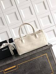 Kitlife Chanel Cerf Small Tote Bag White Silver Hardware 17.5x32x13cm - 6
