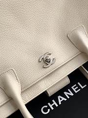 Kitlife Chanel Cerf Small Tote Bag White Silver Hardware 17.5x32x13cm - 4