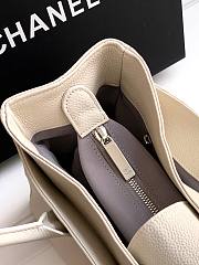 Kitlife Chanel Cerf Small Tote Bag White Silver Hardware 17.5x32x13cm - 2
