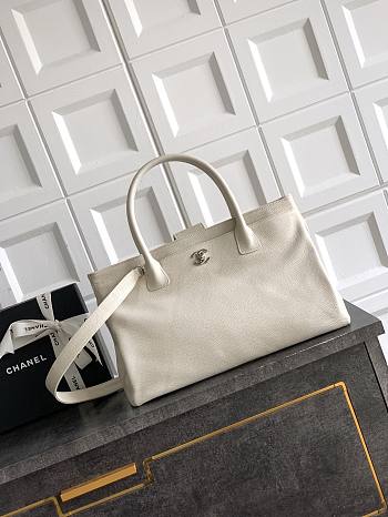 Kitlife Chanel Cerf Large Tote Bag White Silver Hardware 24x36x14cm