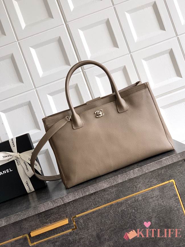 Kitlife Chanel Cerf Large Tote Bag Gray Silver Hardware 24x36x14cm - 1
