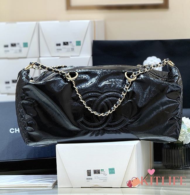 Kitlife Chanel Black Patent Vinyl Rock and Chain Bag 47x27x16cm - 1