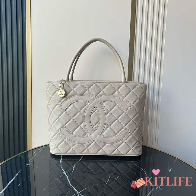 Kitlife Chanel Caviar Quilted Medallion Tote White 30x14x24cm  - 1