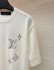 Kitlife Louis Vuitton Men Embroidered Signature T-Shirt White  - 4