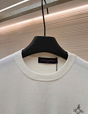 Kitlife Louis Vuitton Men Embroidered Signature T-Shirt White  - 3
