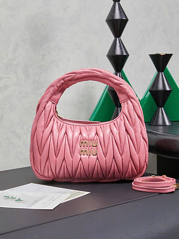 Kitlife Miu Miu Wander Hobo Bag Pink 5BC125 20x6x17cm 