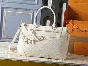 Kitlife Louis Vuitton Skyline MM Bag Creame 40x26x15cm  - 1
