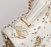 Kitlife Dior Embroidered Butterfly Bag Bag White 21x11.5x4cm - 4