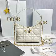 Kitlife Dior Miss Caro Diorling Mini Bag with Chain White 19x17x7cm - 1