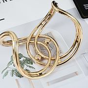 Kitlife Chanel Openwork Teardrop Crystal Bangle - 3