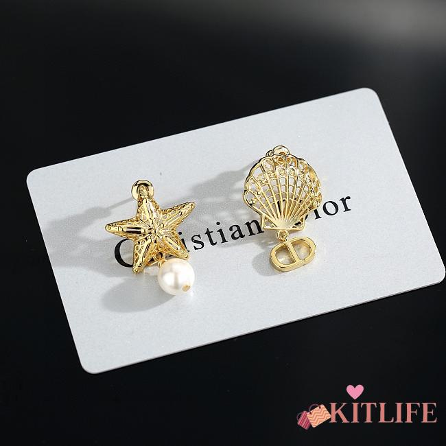 Kitlife Dior CD Logo, Pearls, Starfish, & Seashells Earrings  - 1