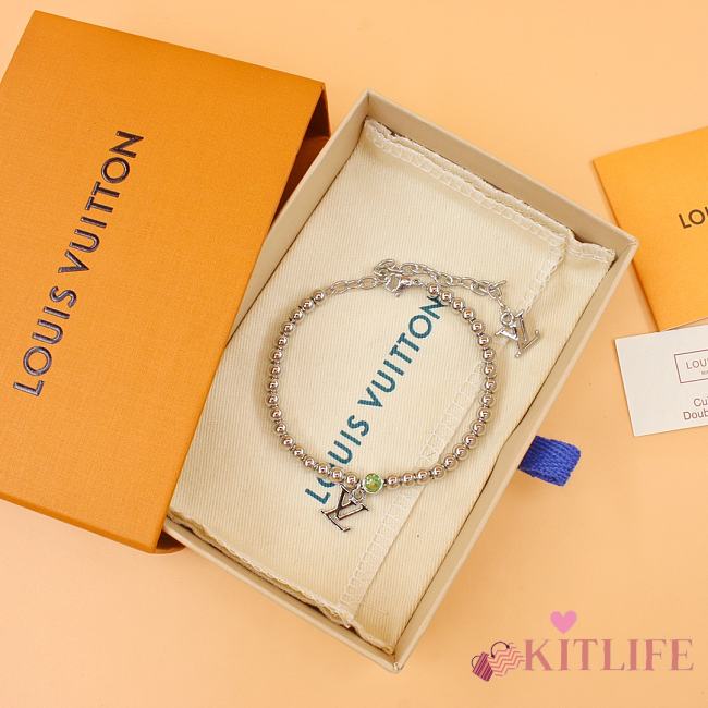 Kitlife Louis Vuitton Silver Small Bead Letter Pendant Bracelet  - 1