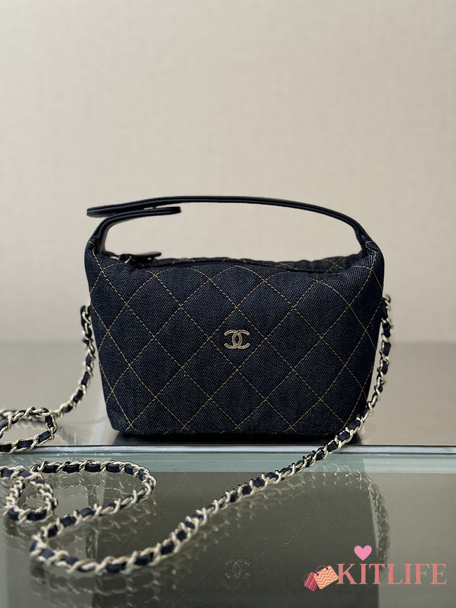 Kitlife Chanel Dark Blue Denim Quilted Hobo Clutch With Chain 21x19x6cm - 1