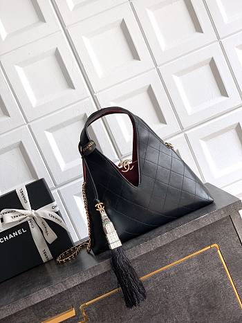 Kitlife Chanel 26A Handbag Black Leather 32×32×11cm  