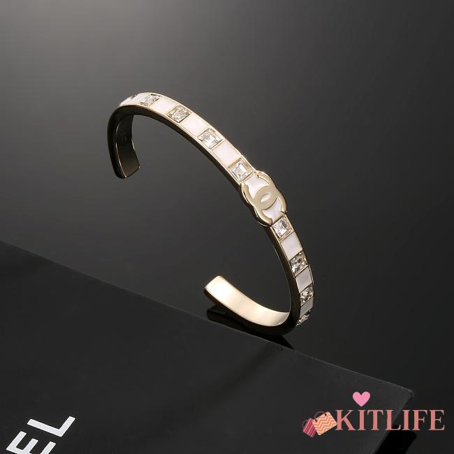 Kitlife Chanel CC Logo Bracelet Gold - 1