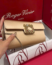 Kitlife Roger Vivier Satin Efflorescence Envelope Clutch Bag Gold 24x3x13cm - 2
