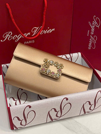 Kitlife Roger Vivier Satin Efflorescence Envelope Clutch Bag Gold 24x3x13cm