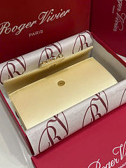 Kitlife Roger Vivier Satin Efflorescence Envelope Clutch Bag Beige 24x3x13cm  - 3
