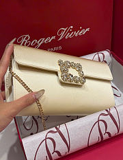 Kitlife Roger Vivier Satin Efflorescence Envelope Clutch Bag Beige 24x3x13cm  - 2