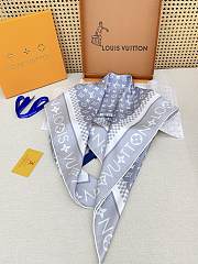 Kitlife Louis Vuitton Monogram Pattern Silk Scarf White & Grey 90x90cm  - 5