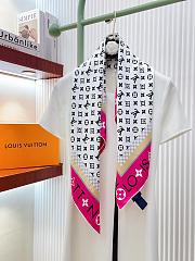 Kitlife Louis Vuitton Monogram Pattern Silk Scarf White & Pink 90x90cm - 1