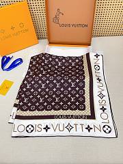 Kitlife Louis Vuitton Monogram Pattern Silk Scarf White & Brown 90x90cm - 6