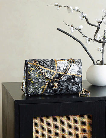 Kitlife Chanel 25A Embroidered Black Sequined CF Bag 15.5×25.5×6.5 cm