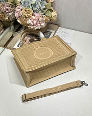 Kitlife Dior Medium Dior Book Tote with Strap Beige Washed Embroidery and Dior Médaillon 36 x 27.5 x 16.5 cm - 4