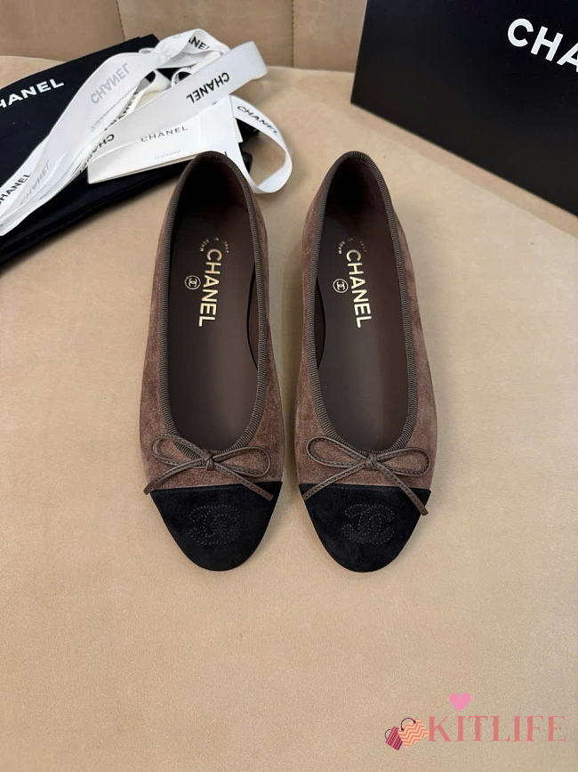 Kitlife Chanel Classic Ballet Flats Shoes Dark Brown & Black Suede - 1